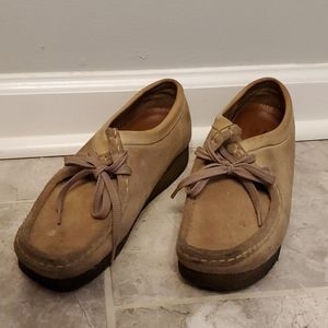 Clarks wallabee platform moccasins